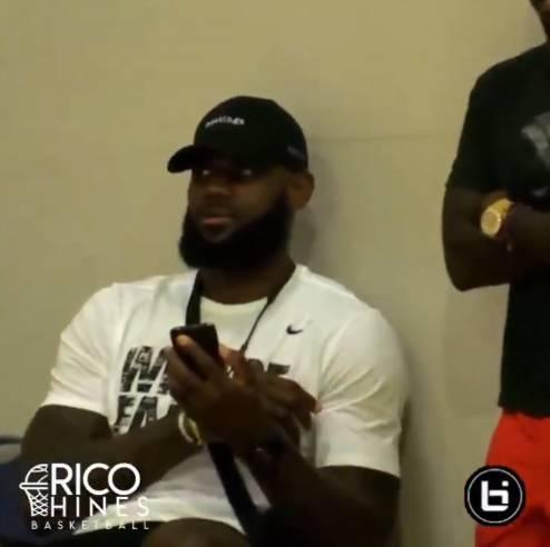 詹姆斯吃瓜的视频,揭秘娱乐圈幕后真相