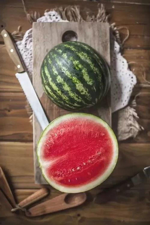 颠公颠婆吃瓜视频大全,盘点热门搞笑视频大全