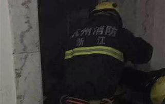 电梯吃瓜事件真实视频,真实还原“吃瓜”事件现场