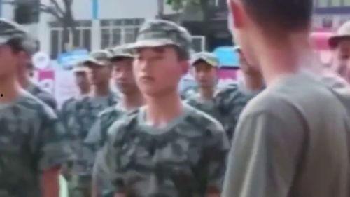 教官吃瓜事件视频播放全集,揭秘背后真相与争议  第3张