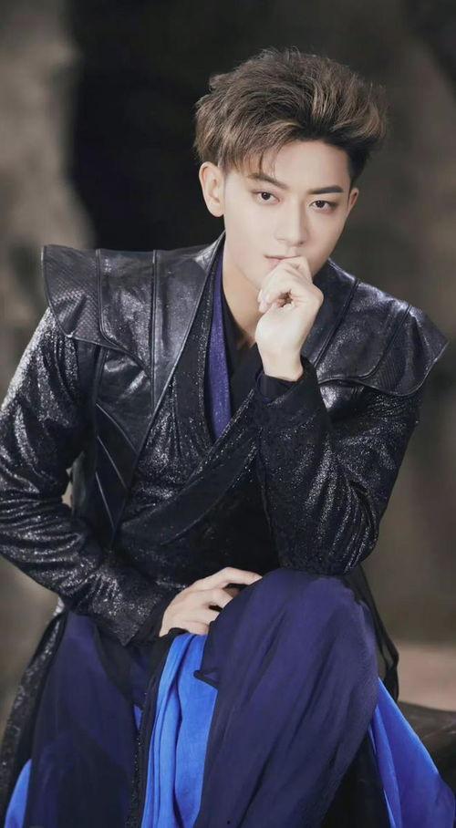 黄子韬吃瓜视频,揭秘娱乐圈幕后真相  第3张