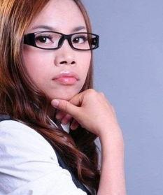 凤姐百货吃瓜是真的吗视频,真相揭秘  第2张