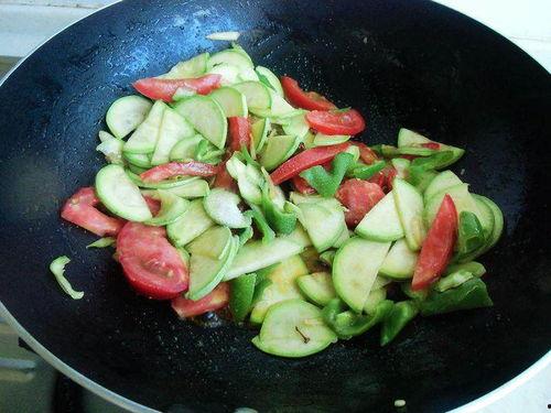 荞头炒葫芦瓜可以吃吗视频,荞头炒葫芦瓜，营养搭配新尝试  第3张