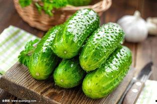 没熟的瓜怎么腌制吃的视频,如何腌制未熟瓜的美味秘诀  第3张