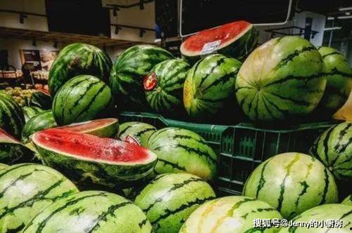 儿童吃大瓜视频,萌趣瞬间捕捉  第3张